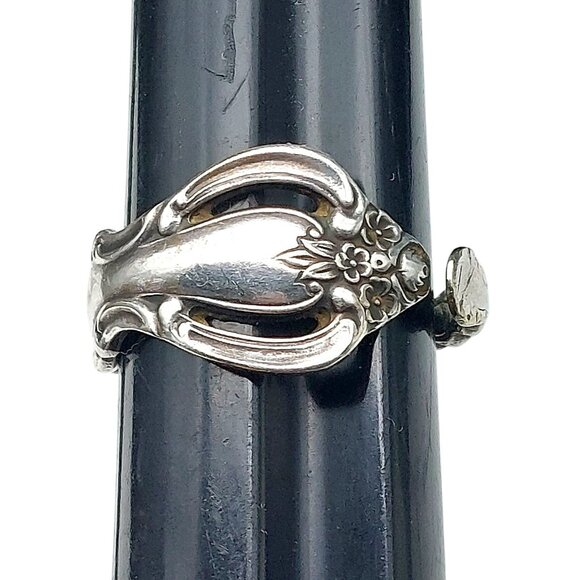 Vintage International Deep Silver Floral Spoon Wrap Ring Size 10 - Picture 6 of 6